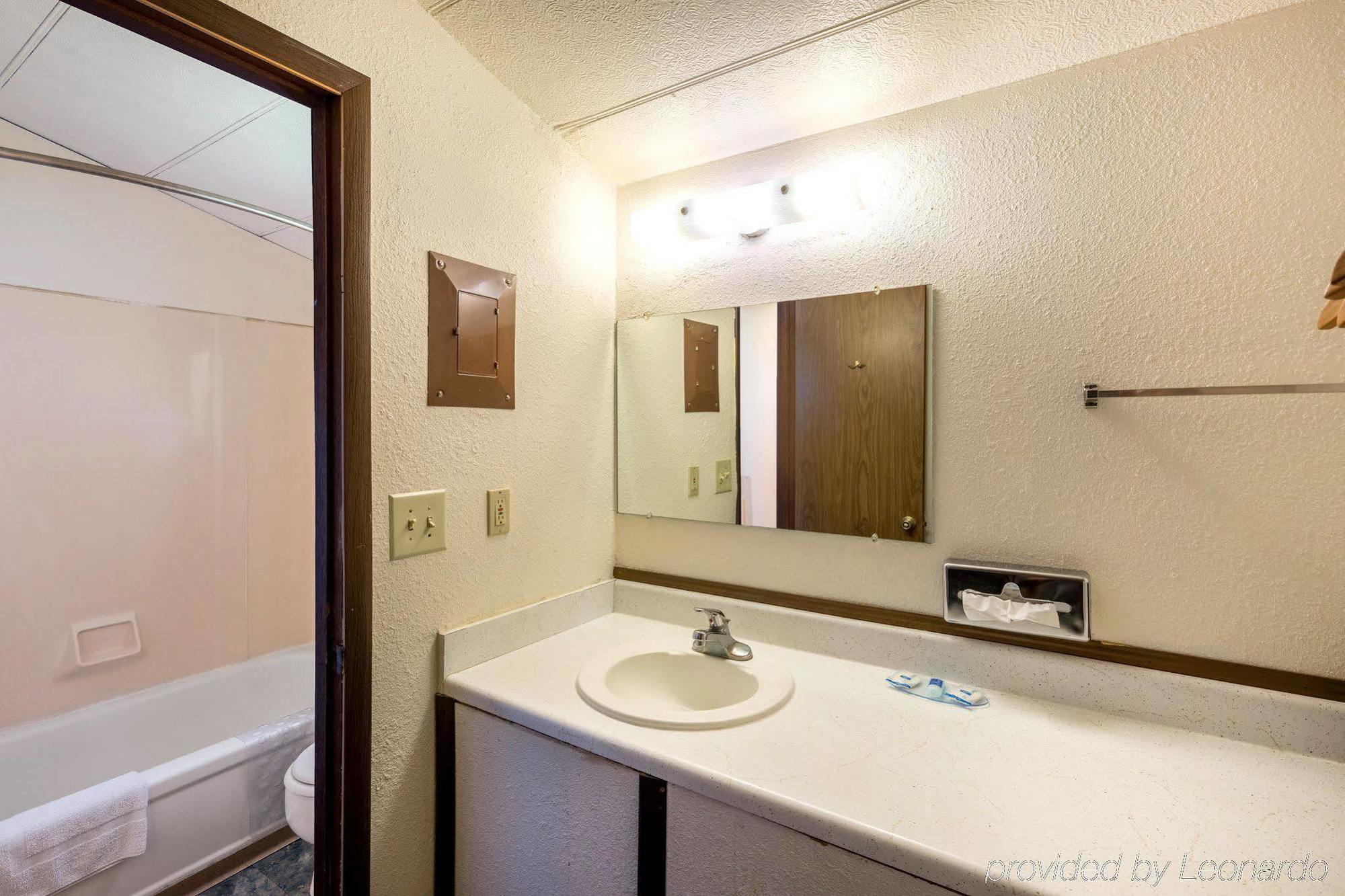 Rodeway Inn Ogallala Extérieur photo