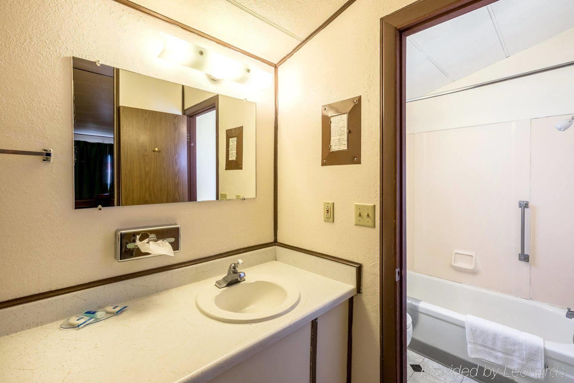Rodeway Inn Ogallala Extérieur photo